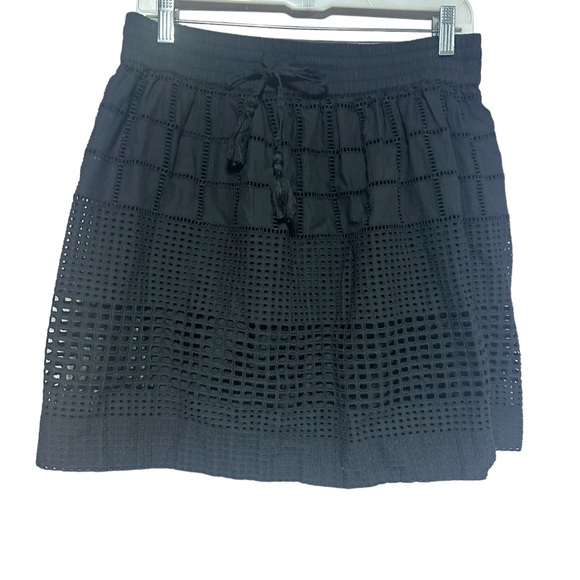 Tommy Bahama Daphne Eyelet Skirt Black Small/Petite - Picture 3 of 15